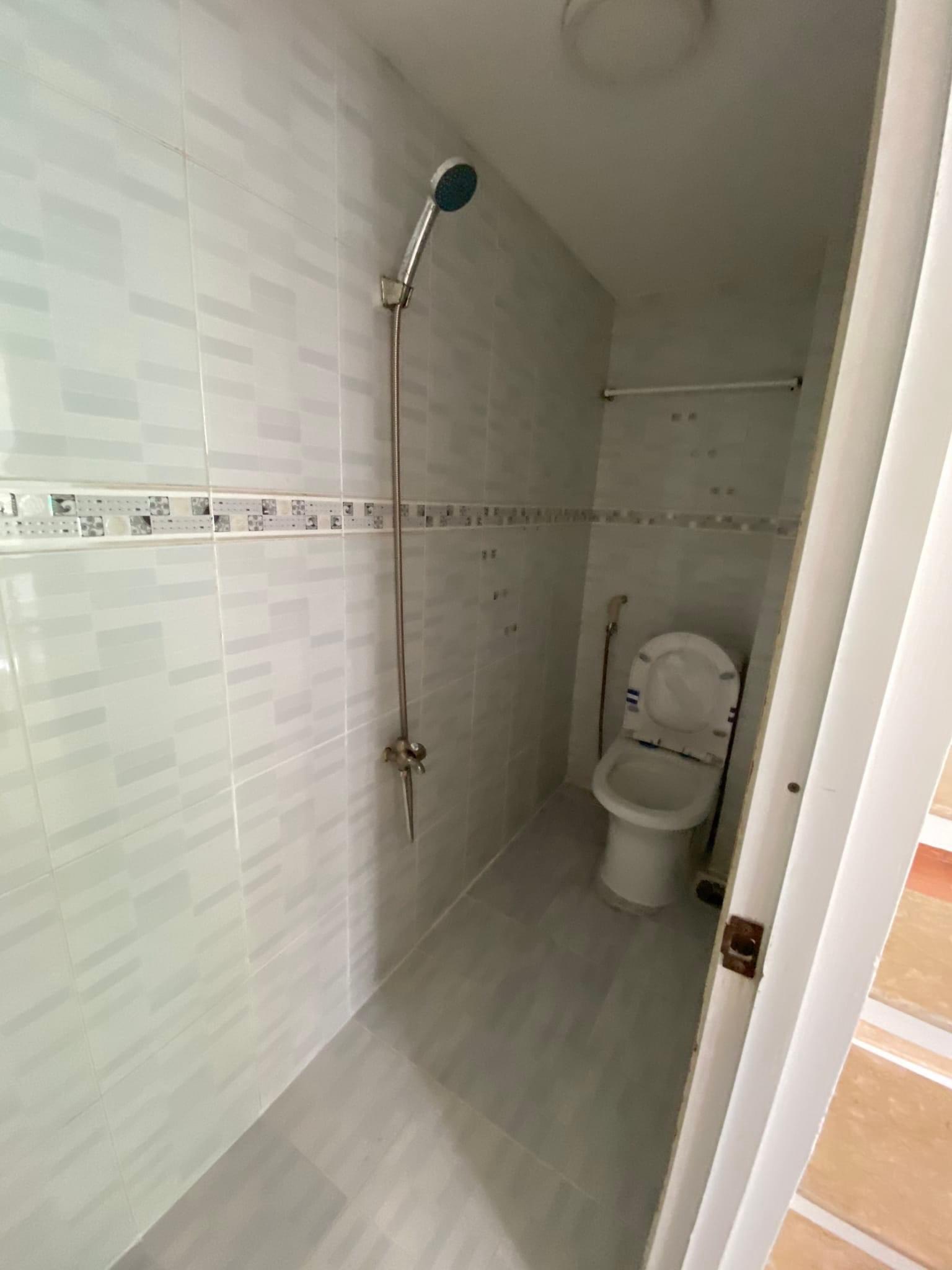 Cho thuê nguyên căn mặt tiền Lê Hồng Phong,Quận 5